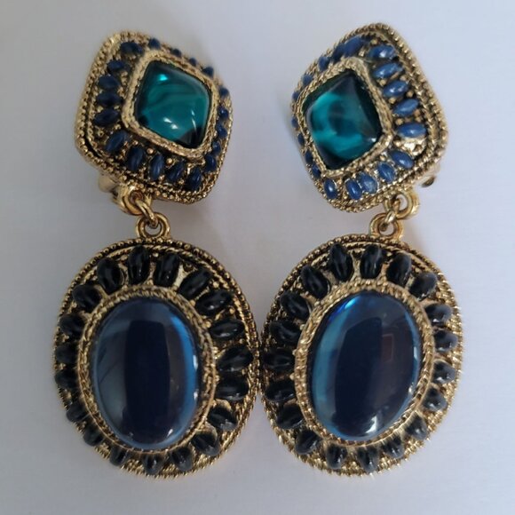 Vintage Clip-On Dangle Earrings - Picture 1 of 3
